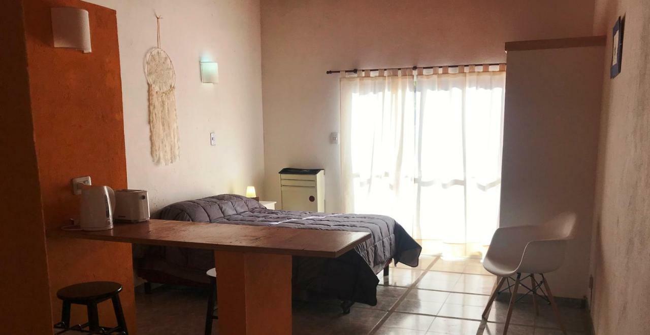 Ferienwohnung Estudio Calabaza Un Lugar Centrico Y Tranquilo El Calafate Exterior foto